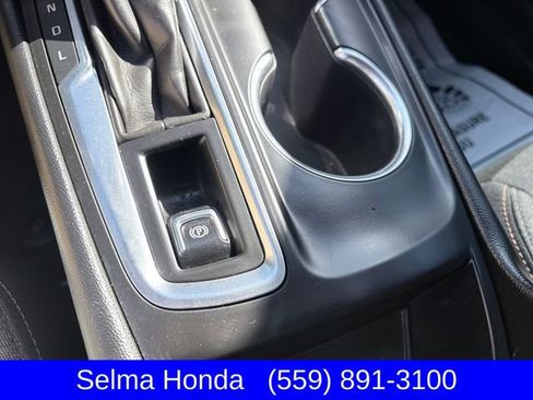 Used 2022 Chevrolet Equinox LT FWD image 22