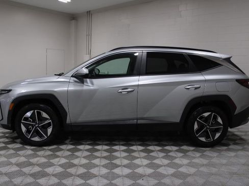 Used 2025 Hyundai Tucson SEL FWD image 8