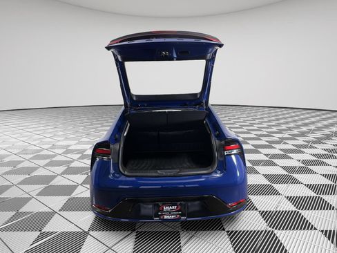 Used 2024 Toyota Prius XLE image 12