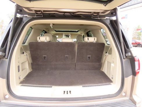 Used 2020 Lincoln Navigator Reserve w/ Equipment Group 201A Reserve image 11