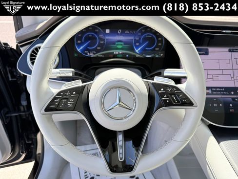 Used 2023 Mercedes-Benz EQS 580 4MATIC SUV image 30