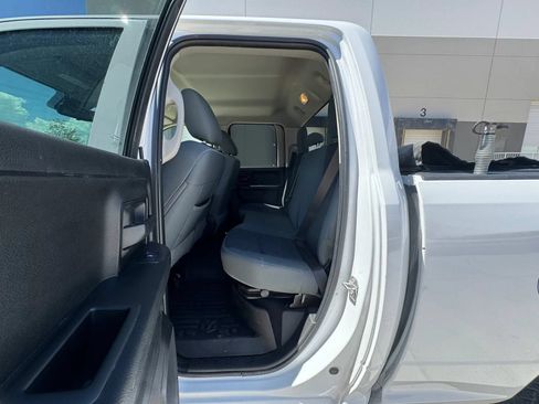 Used 2020 RAM 1500 Express w/ Wheel & Sound Group AWD/4WD image 14