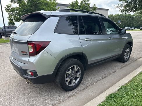 Used 2023 Honda Passport TrailSport image 5