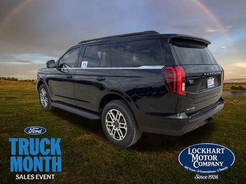 New 2025 Ford Expedition Active image 5