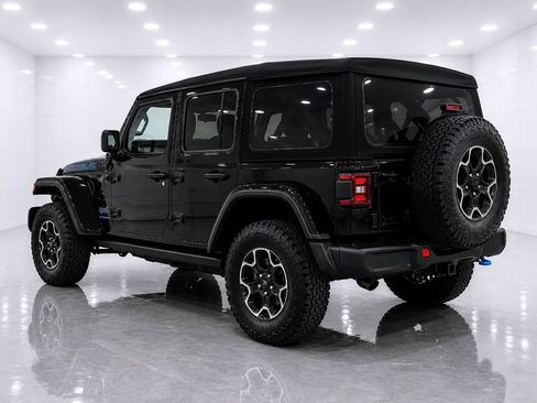 Used 2023 Jeep Wrangler Unlimited Rubicon 4xe w/ Steel Bumper Group AWD/4WD image 3