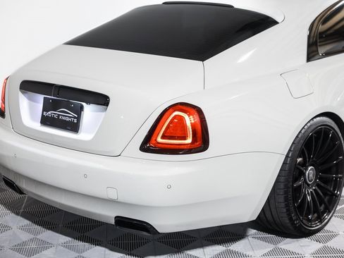 Used 2014 Rolls-Royce Wraith image 7