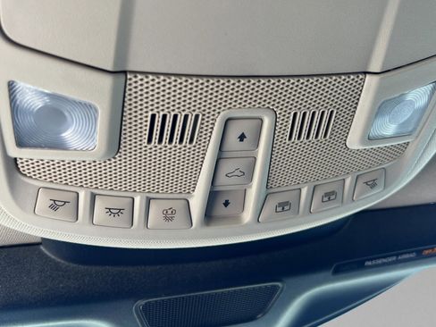 Used 2022 Lincoln Nautilus Reserve w/ Monochromatic Package image 23