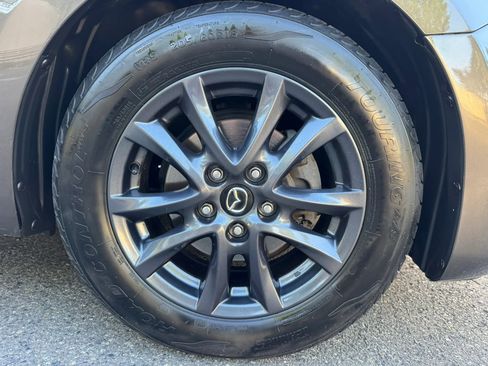 Used 2016 MAZDA MAZDA3 i Grand Touring FWD image 17