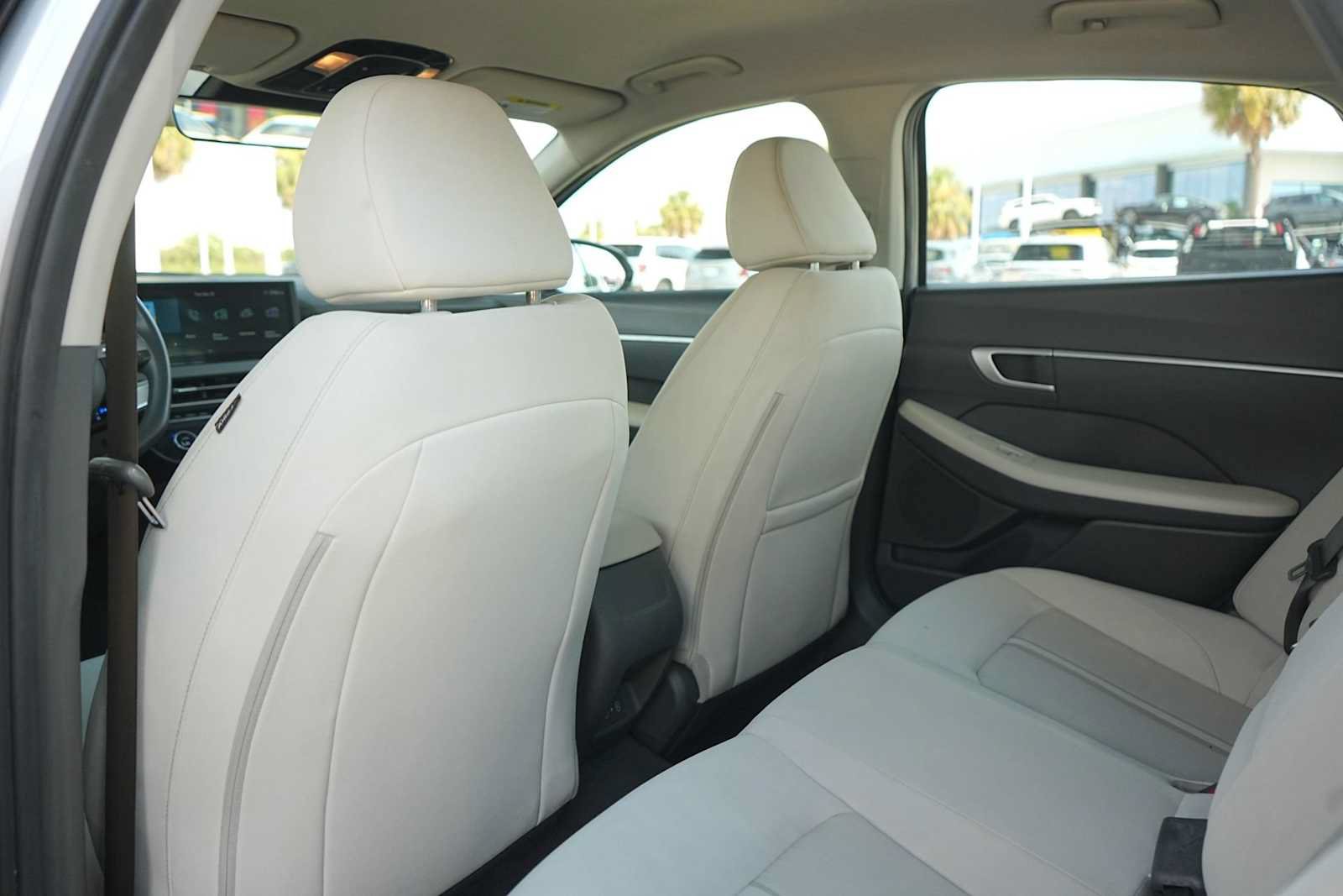 Used 2025 Hyundai Sonata SEL FWD image 13