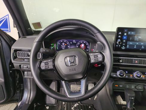 Certified 2025 Honda Civic Sport Touring image 18