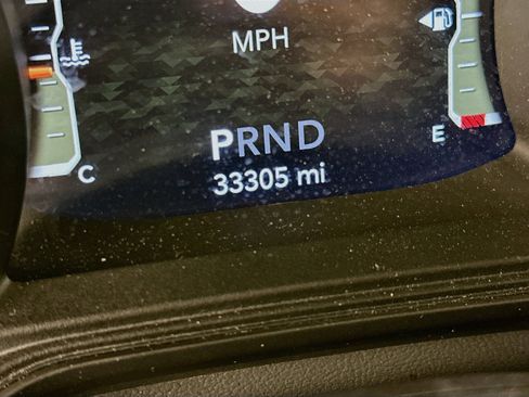 Used 2025 Jeep Wrangler Unlimited Sahara AWD/4WD image 19