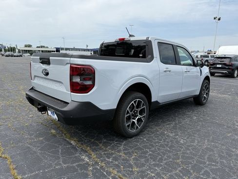 New 2025 Ford Maverick Lariat image 9