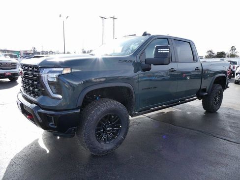 New 2026 Chevrolet Silverado 2500 ZR2 w/ LPO, Dark Essentials Package image 10