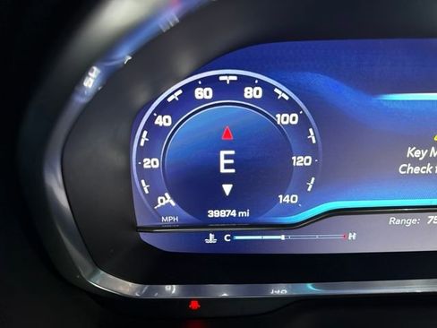 Used 2022 Chevrolet Tahoe High Country image 16