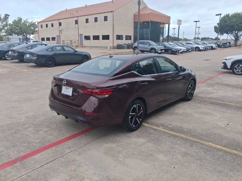 Used 2025 Nissan Sentra SV FWD image 7