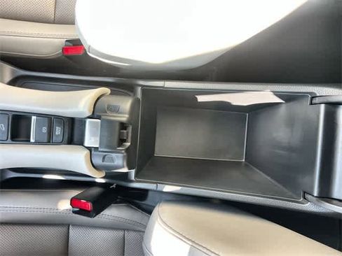 Certified 2025 Honda HR-V EX-L image 27