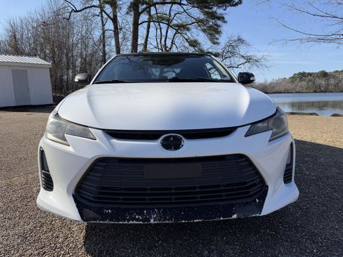 Used 2014 Scion tC image 13
