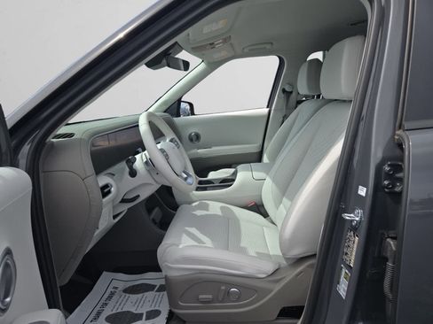Used 2026 Hyundai Palisade SEL FWD image 9