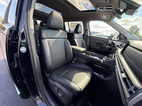 Used 2026 Hyundai Santa Fe Limited AWD/4WD image 29