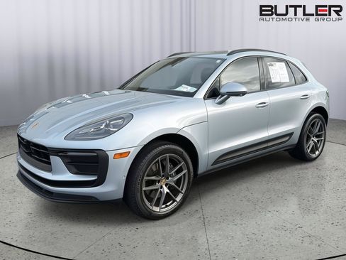 Used 2023 Porsche Macan Turbo AWD/4WD image 1