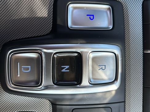 Used 2020 Hyundai Palisade Limited image 17