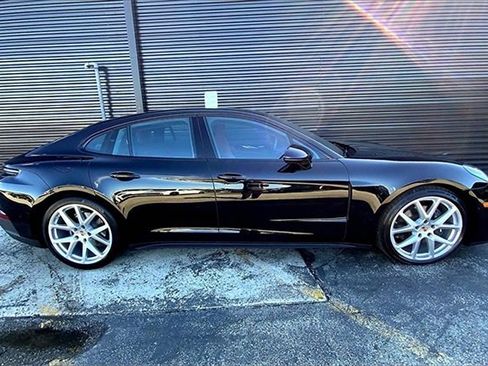 Used 2025 Porsche Panamera 4 image 11