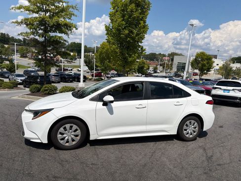 Used 2021 Toyota Corolla L FWD image 5