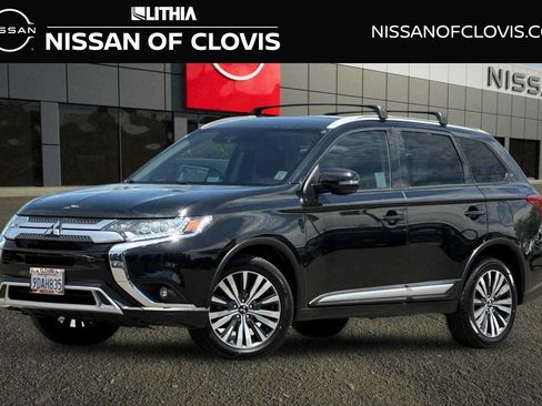 Used 2020 Mitsubishi Outlander SE AWD/4WD image 1