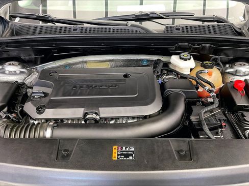 Used 2025 Buick Envision Sport Touring image 9