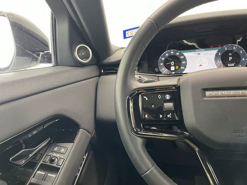 Used 2026 Land Rover Range Rover Evoque S AWD/4WD image 21