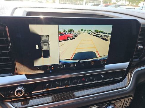 Used 2025 GMC Sierra 1500 Elevation w/ Preferred Package image 15