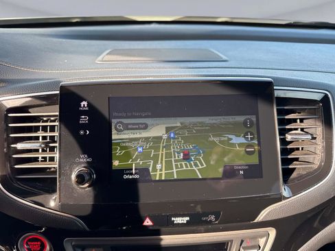 Certified 2025 Honda Passport Black Edition image 26