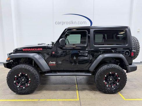 Used 2018 Jeep Wrangler Sport AWD/4WD image 4