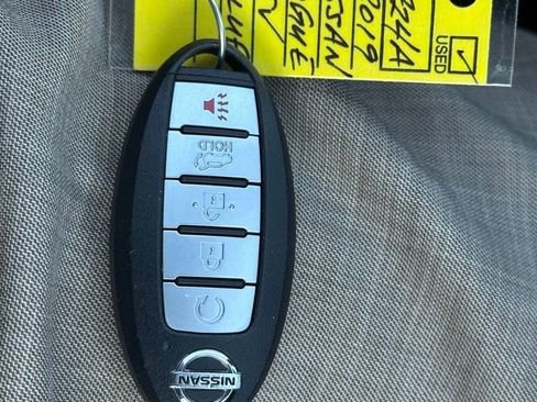 Used 2019 Nissan Rogue SV w/ Premium Package image 29