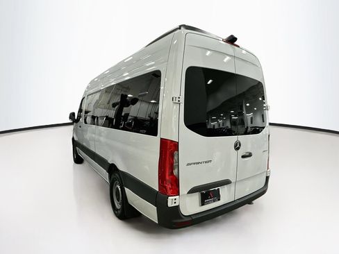 Used 2025 Mercedes-Benz Sprinter 2500 image 6