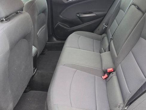 Used 2018 Chevrolet Cruze LT FWD image 12