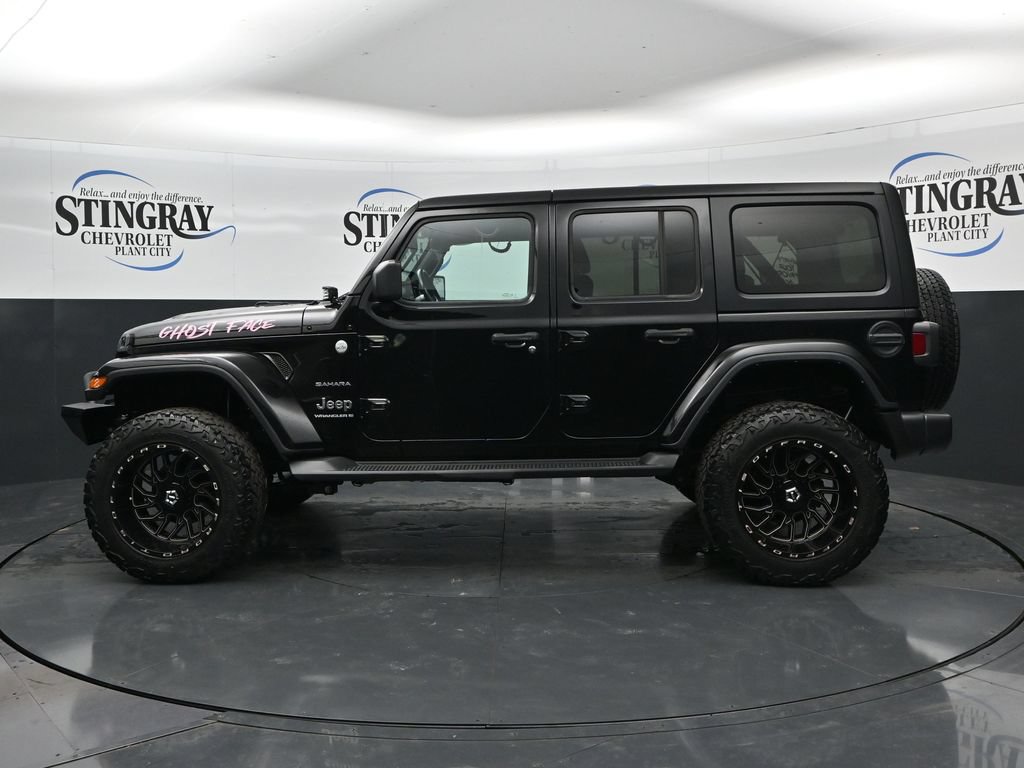 Used 2023 Jeep Wrangler Unlimited Sahara w/ Cold Weather Group AWD/4WD image 4
