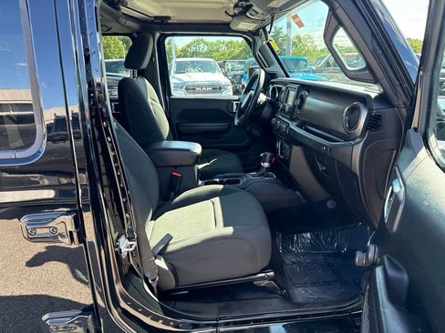 Certified 2021 Jeep Wrangler Unlimited Sport AWD/4WD image 23