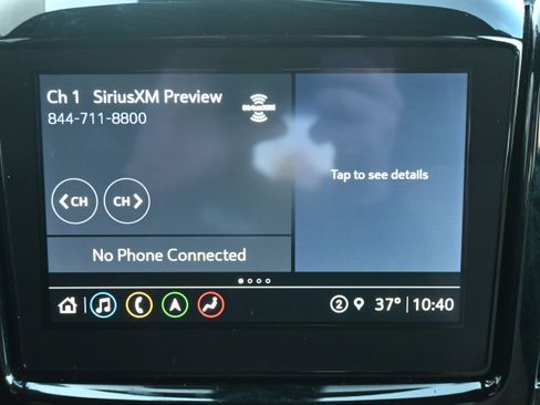 Used 2023 Chevrolet Traverse Premier image 22