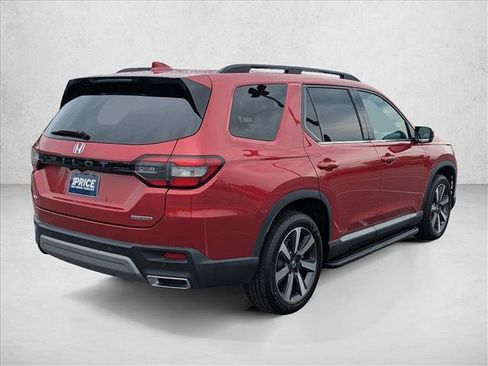 Used 2023 Honda Pilot Touring image 4