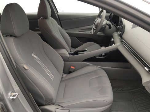 Used 2023 Hyundai Elantra SEL FWD image 21