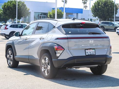 Used 2024 Hyundai Kona SEL AWD/4WD image 10