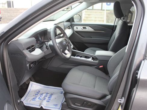 New 2026 Ford Explorer Active AWD/4WD image 23