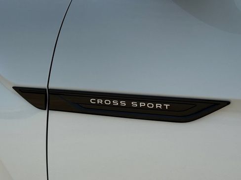 Used 2023 Volkswagen Atlas Cross Sport SEL R-Line AWD/4WD image 45