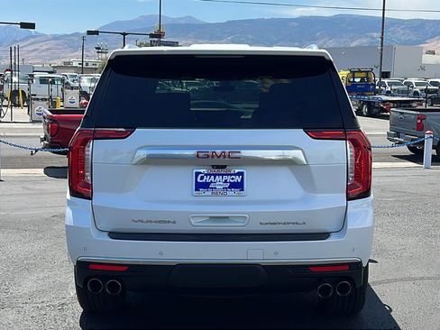 Certified 2022 GMC Yukon Denali w/ Denali Ultimate Package AWD/4WD image 6
