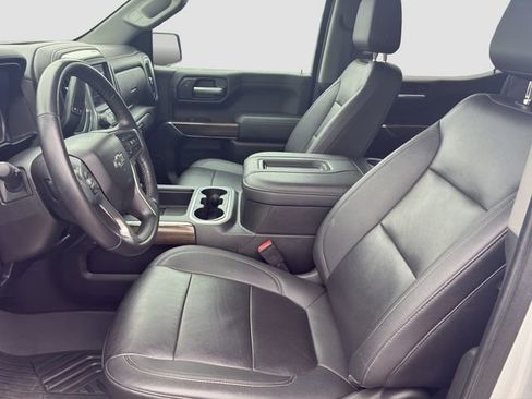 Used 2021 Chevrolet Silverado 1500 LT Trail Boss w/ Convenience Package II AWD/4WD image 12