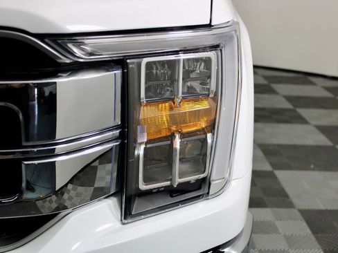 Used 2023 Ford F150 Lariat w/ Trailer Tow Package image 3