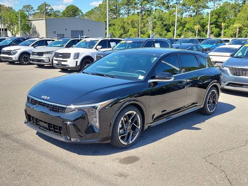 New 2026 Kia K4 GT-Line FWD image 3