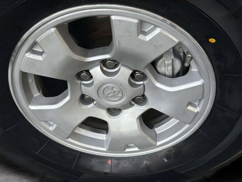 Used 2015 Toyota Tacoma PreRunner image 49