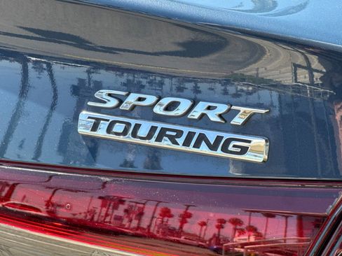 Certified 2025 Honda Civic Sport image 27